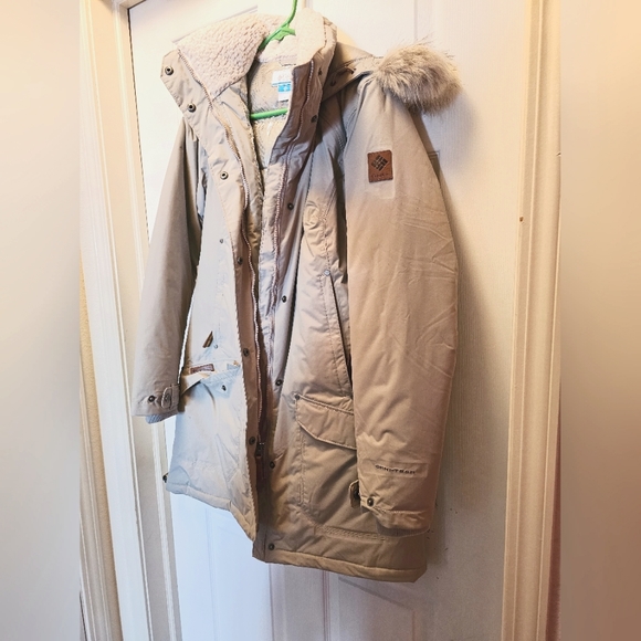 Columbia Winter Jacket - Picture 2 of 5